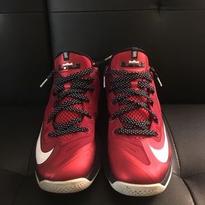 Nike Lebron XI low USA